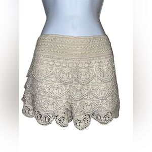 y2k cream lace ruffled mini shorts